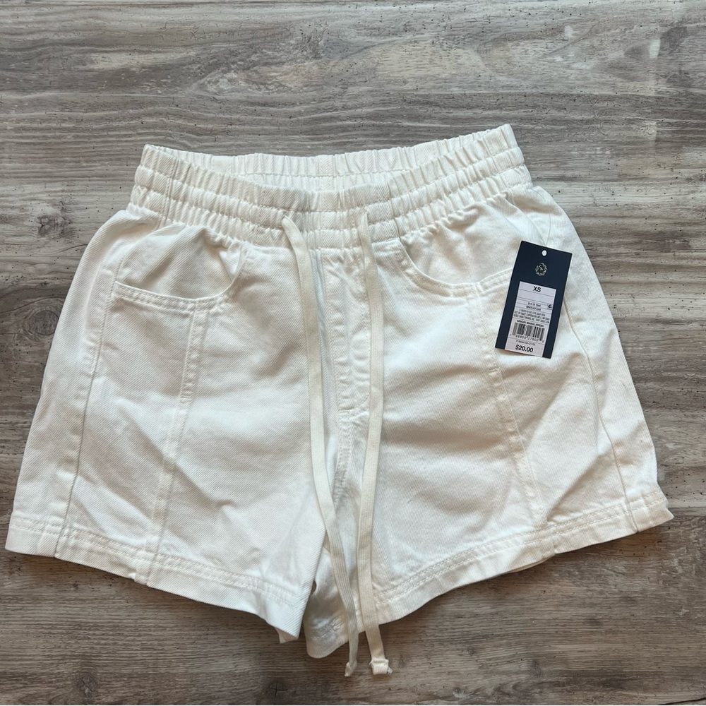 Universal Thread Women's High Waist Drawstring White Shorts